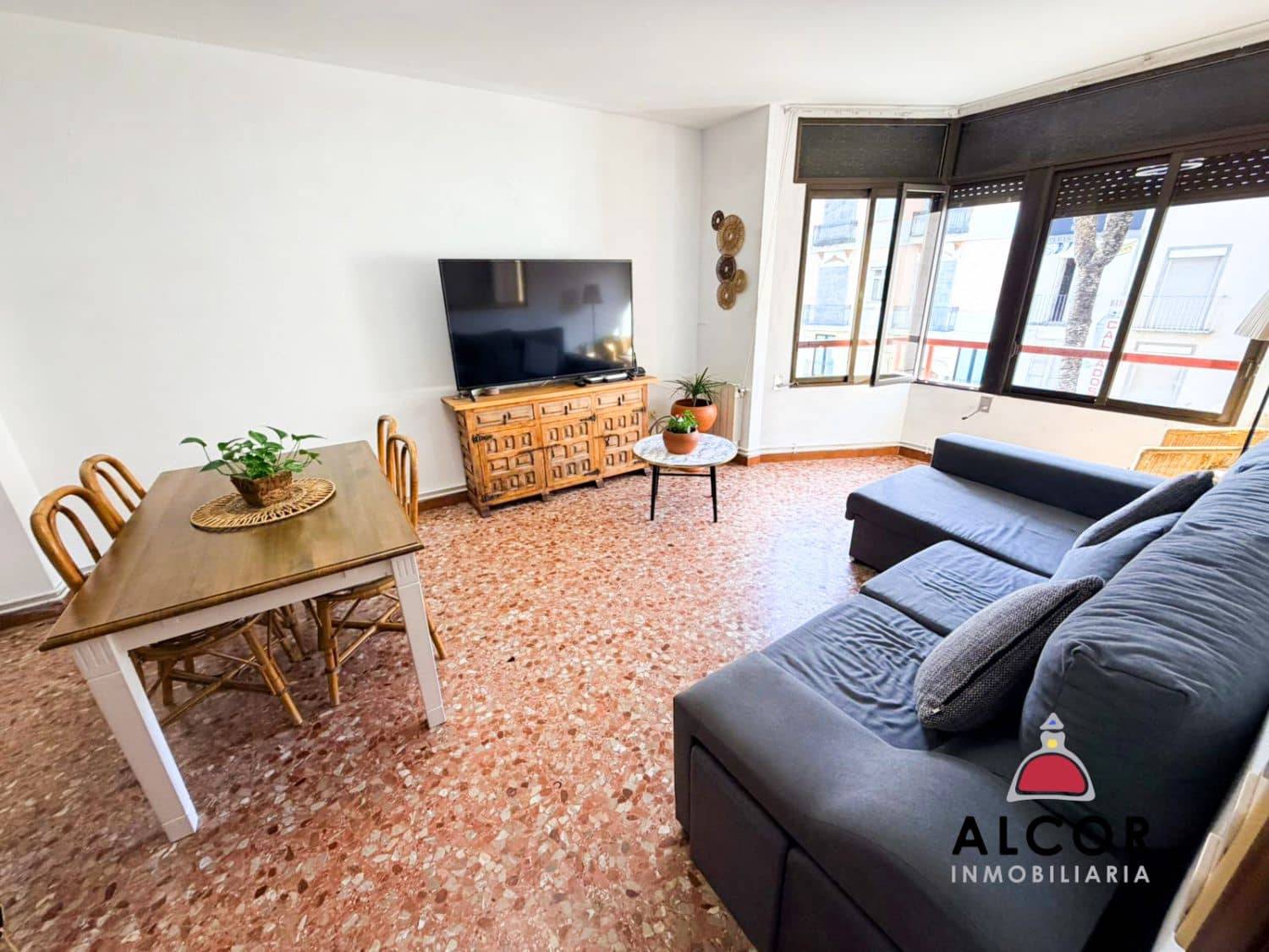4 bedroom Flat for sale in Benicarlo - € 140,000 (Ref: 9670213)