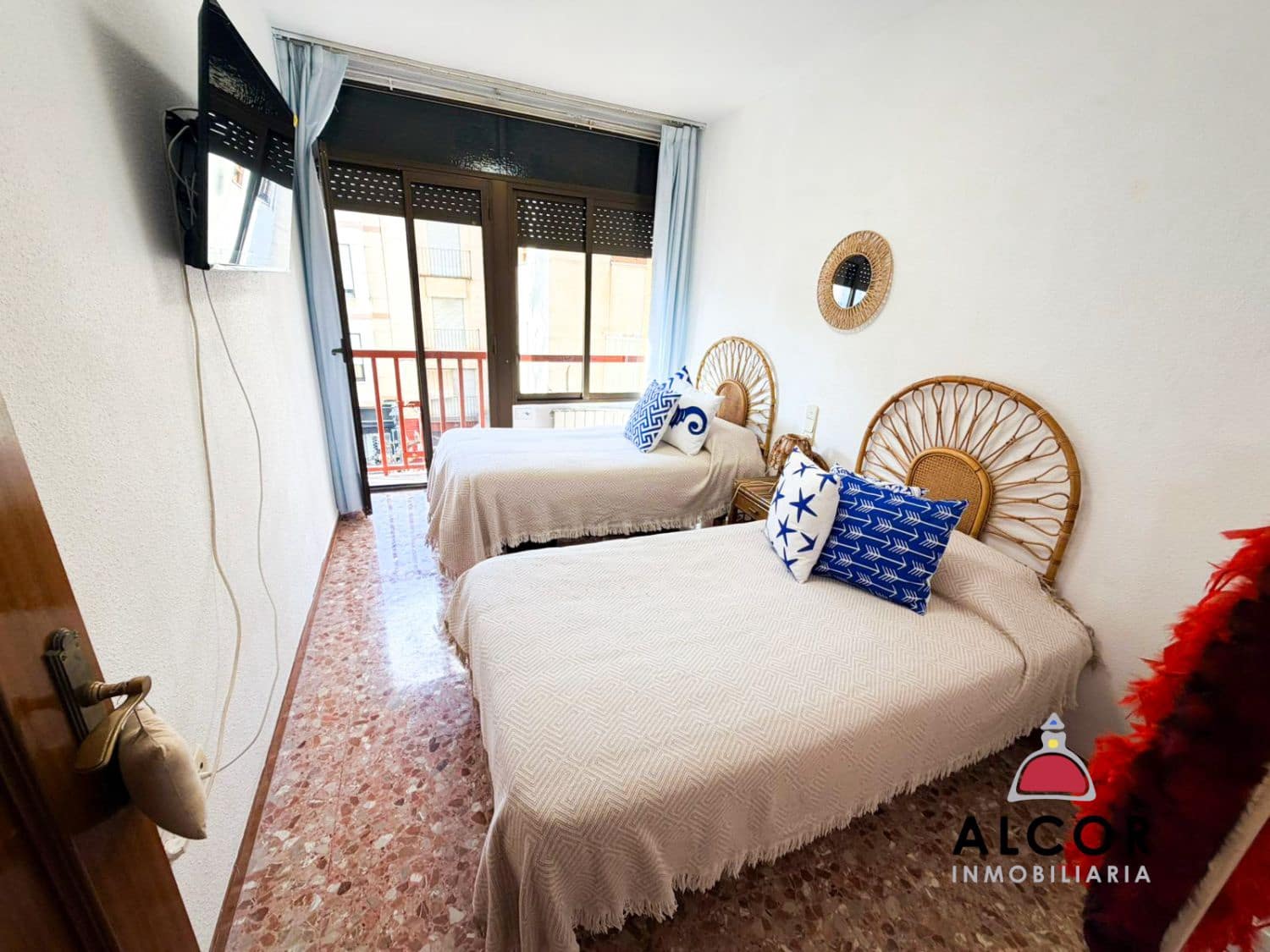 4 bedroom Flat for sale in Benicarlo - € 140,000 (Ref: 9670213)