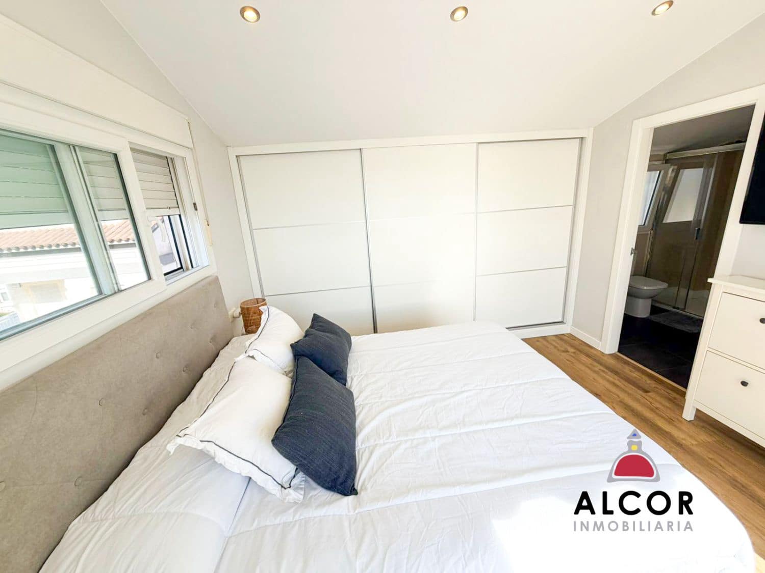 4 camera da letto Villa in vendita in Vinaros con garage - 320.000 € (Rif: 9677003)