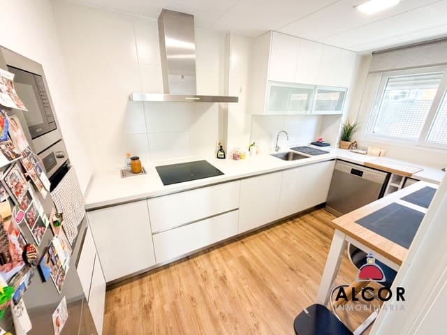 4 camera da letto Villa in vendita in Vinaròs con garage - 320.000 € (Rif: 9677003)