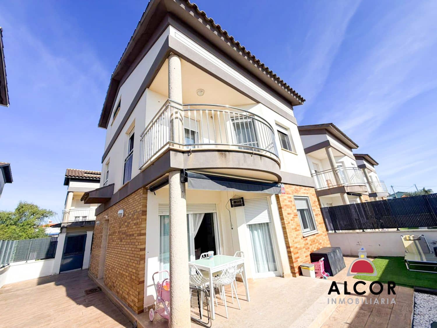 4 camera da letto Villa in vendita in Vinaros con garage - 320.000 € (Rif: 9677003)