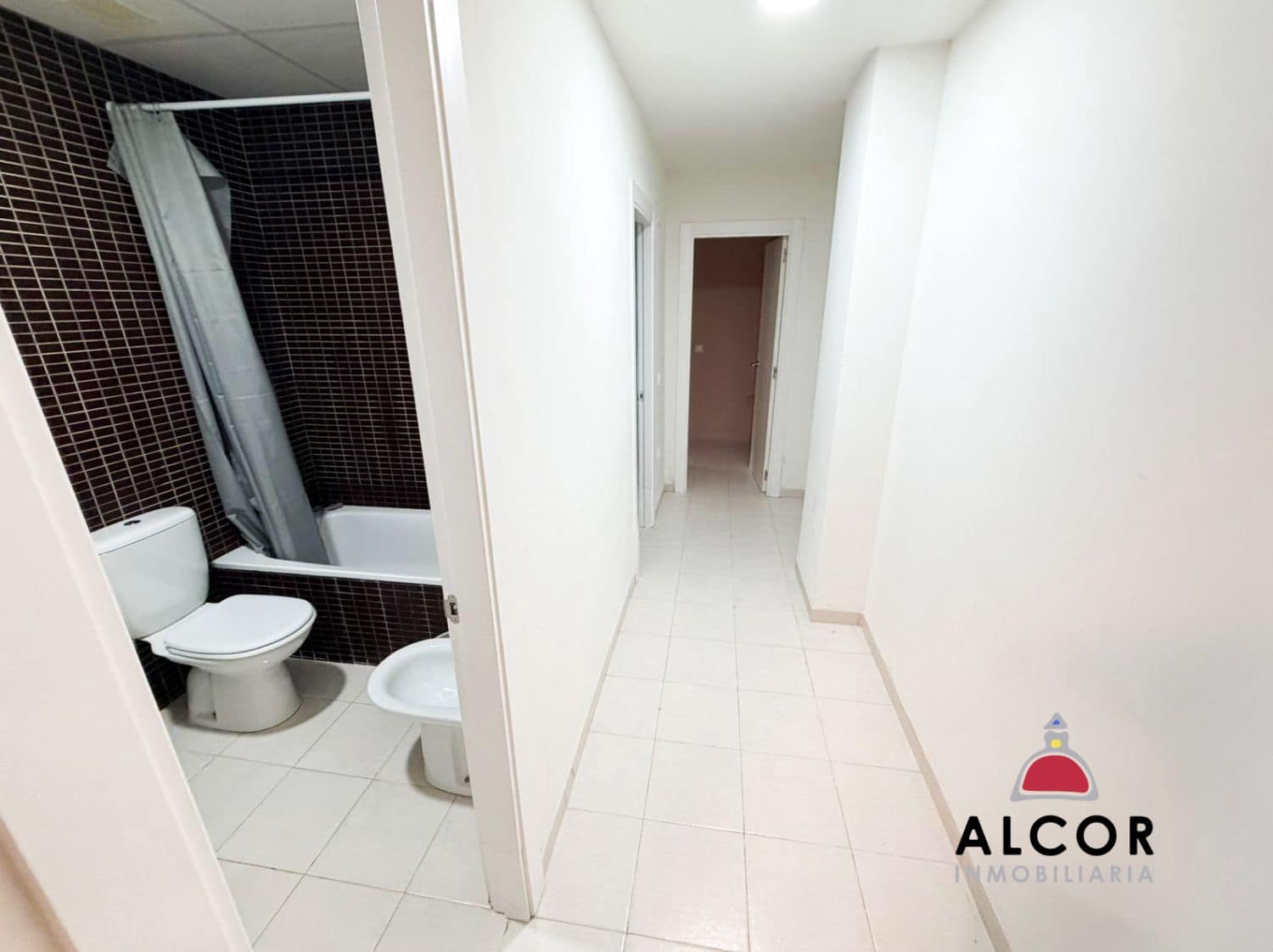 3 bedroom Flat for sale in Vinaros with garage - € 258,000 (Ref: 9714512)