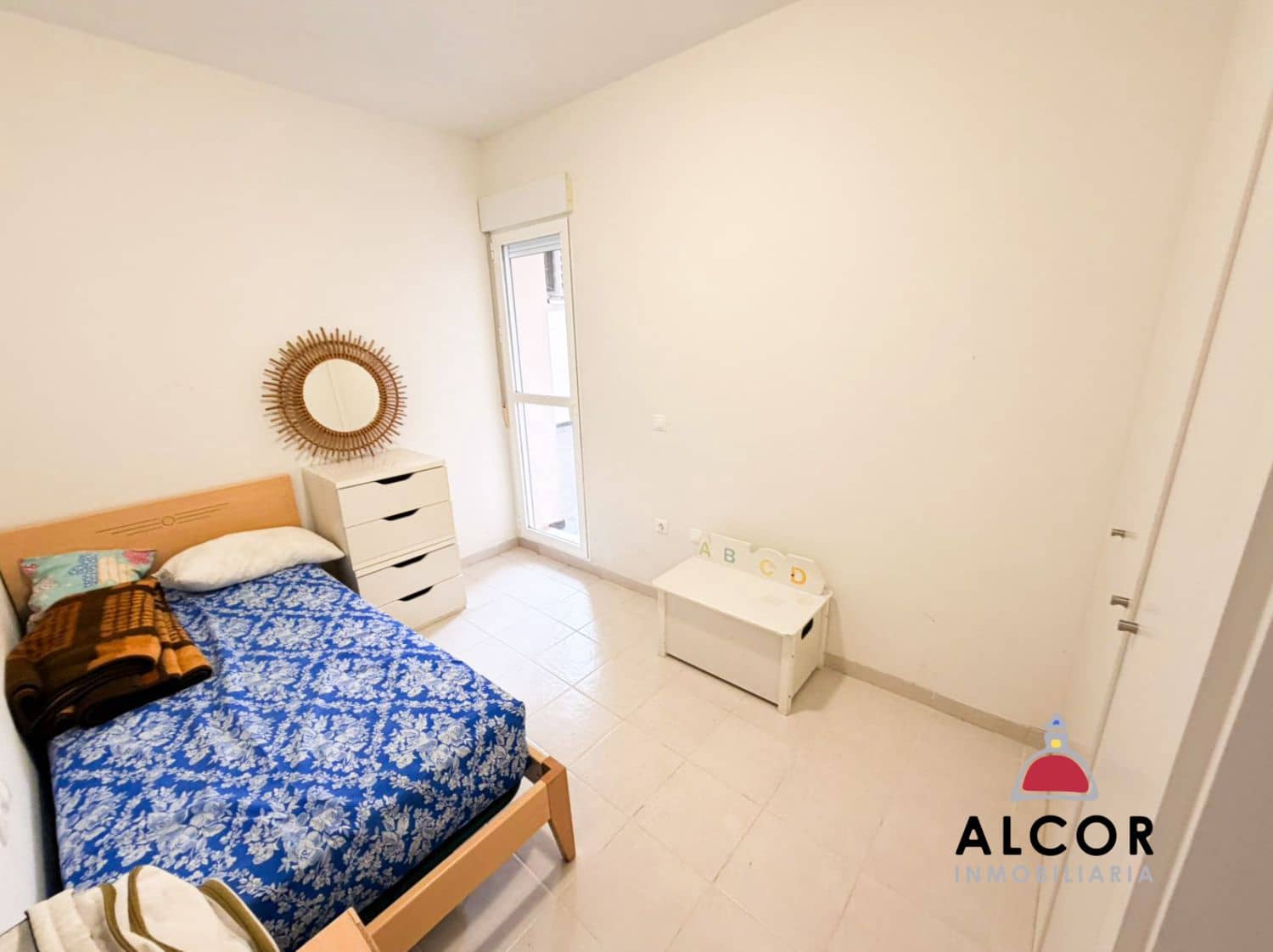 3 bedroom Flat for sale in Vinaros with garage - € 258,000 (Ref: 9714512)