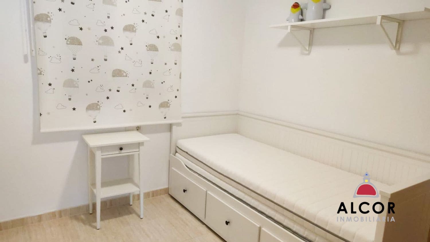 2 bedroom Flat for sale in Oropesa  with garage - € 139,000 (Ref: 9714513)