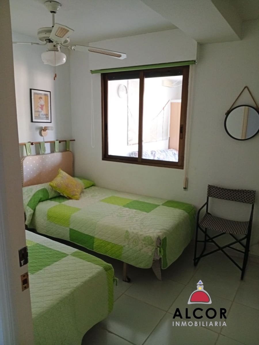 2 bedroom Flat for sale in Oropesa  - € 145,000 (Ref: 9737974)