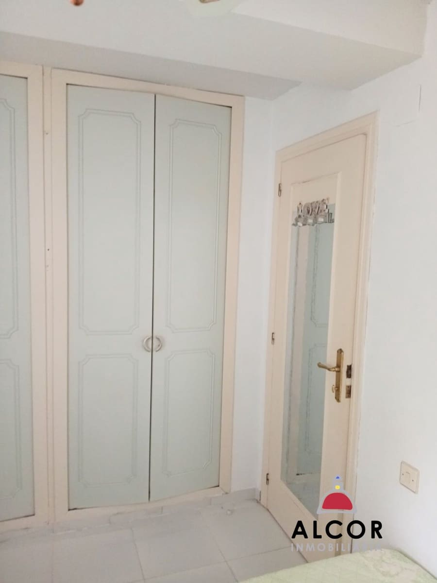 2 bedroom Flat for sale in Oropesa  - € 145,000 (Ref: 9737974)