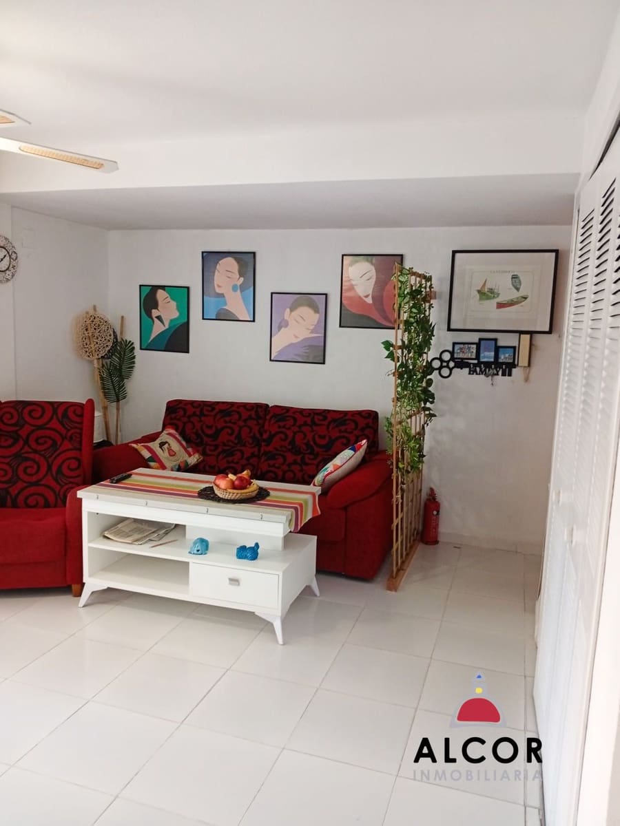 2 bedroom Flat for sale in Oropesa  - € 145,000 (Ref: 9737974)