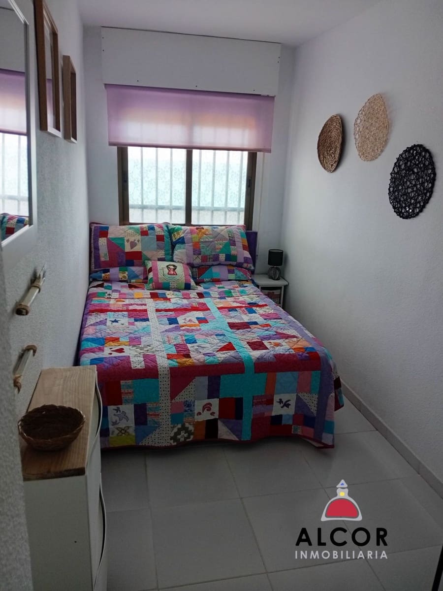 2 bedroom Flat for sale in Oropesa  - € 145,000 (Ref: 9737974)