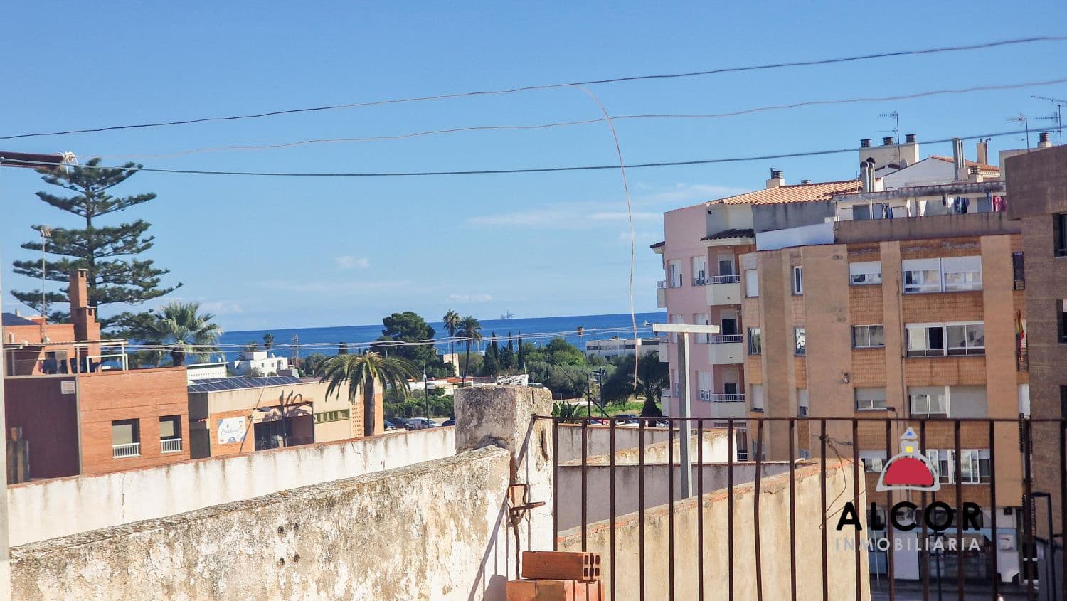 Commercial for sale in Benicarlo - € 130,000 (Ref: 9743143)