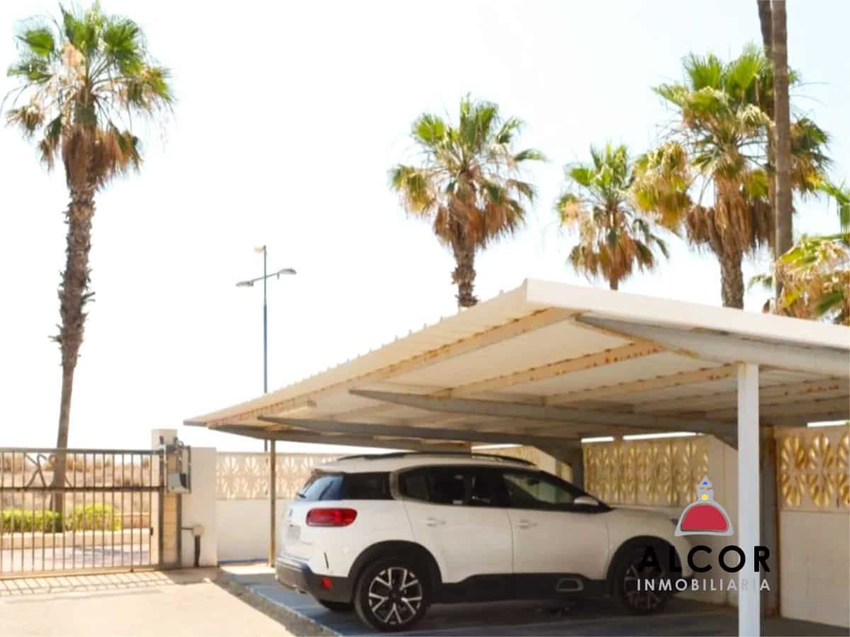 2 slaapkamer Flat te koop in Peniscola met garage - € 247.000 (Ref: 9796204)