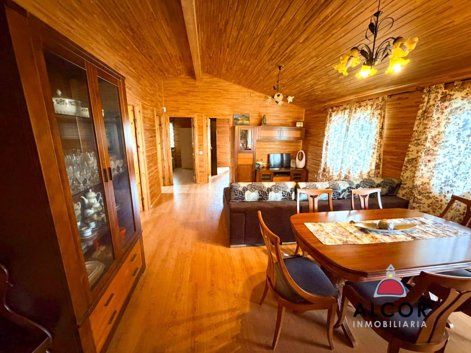 7 bedroom Villa for sale in Benicarlo - € 320,000 (Ref: 9828777)