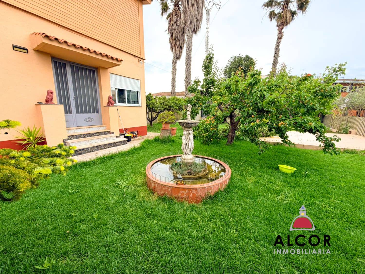 7 bedroom Villa for sale in Benicarlo - € 320,000 (Ref: 9828777)