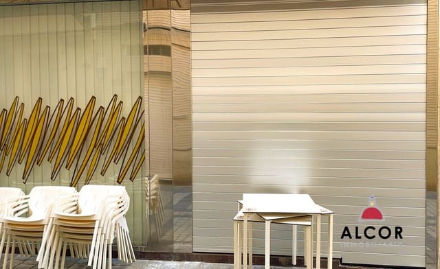 Local Comercial en Benicarló en venta - 134.000 € (Ref: 9828779)