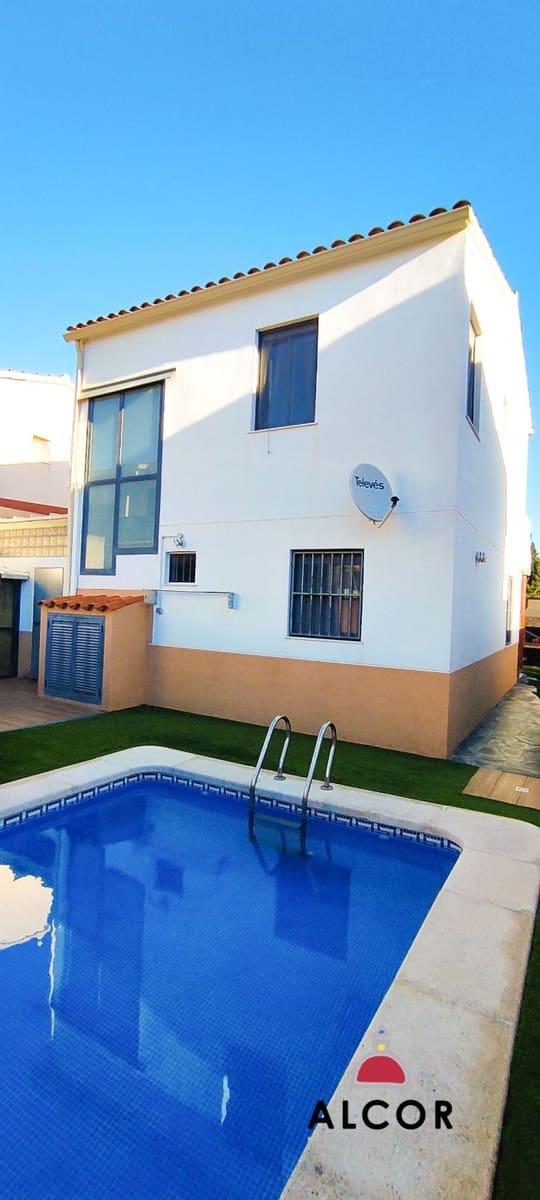 3 bedroom Villa for sale in Peniscola with garage - € 260,000 (Ref: 9845177)