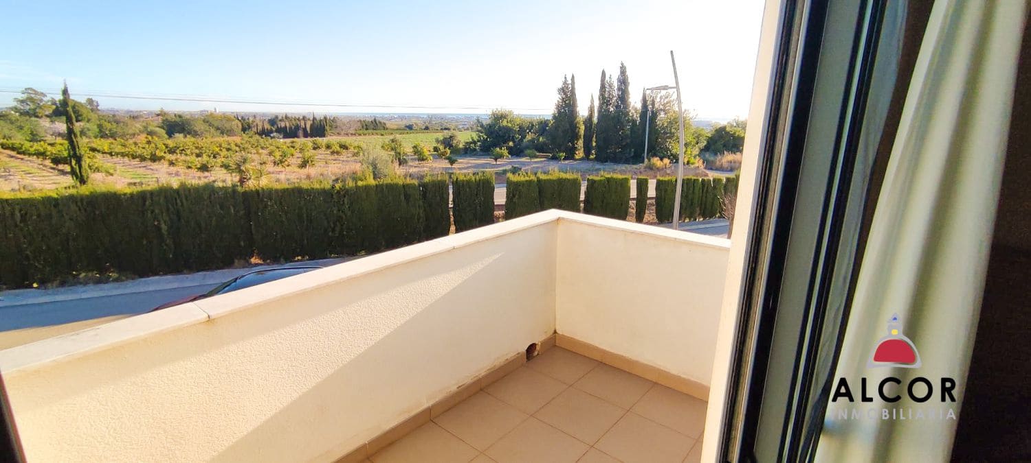 3 bedroom Villa for sale in Peniscola with garage - € 260,000 (Ref: 9845177)