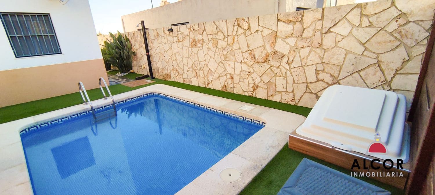 3 bedroom Villa for sale in Peniscola with garage - € 260,000 (Ref: 9845177)