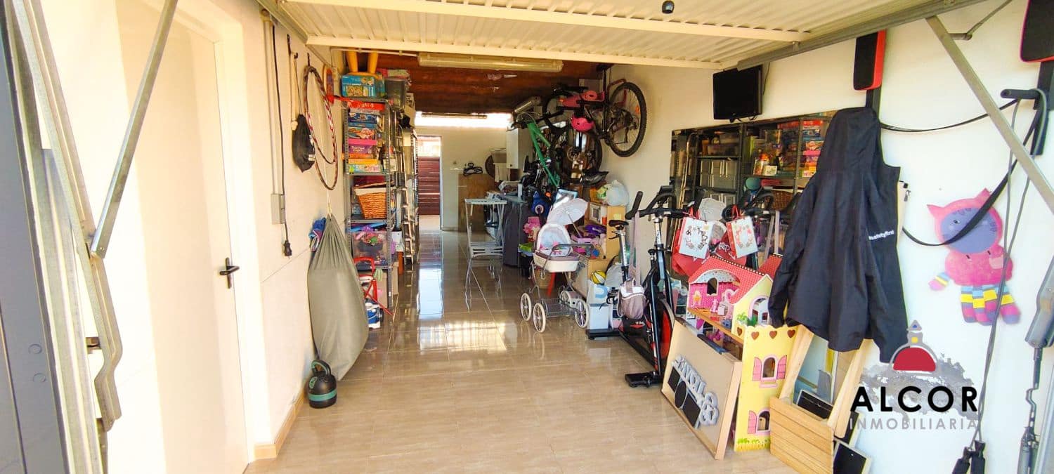 3 bedroom Villa for sale in Peniscola with garage - € 260,000 (Ref: 9845177)