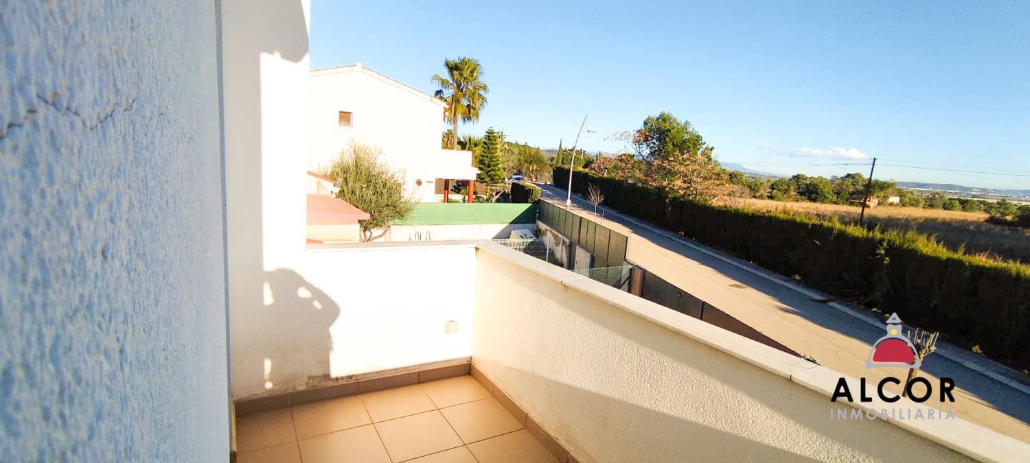 3 bedroom Villa for sale in Peniscola with garage - € 260,000 (Ref: 9845177)