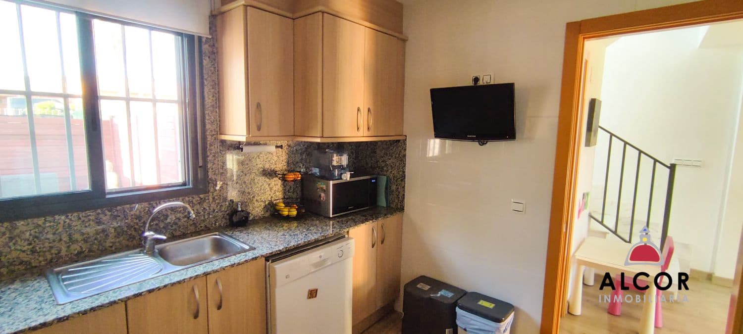 3 bedroom Villa for sale in Peniscola with garage - € 260,000 (Ref: 9845177)
