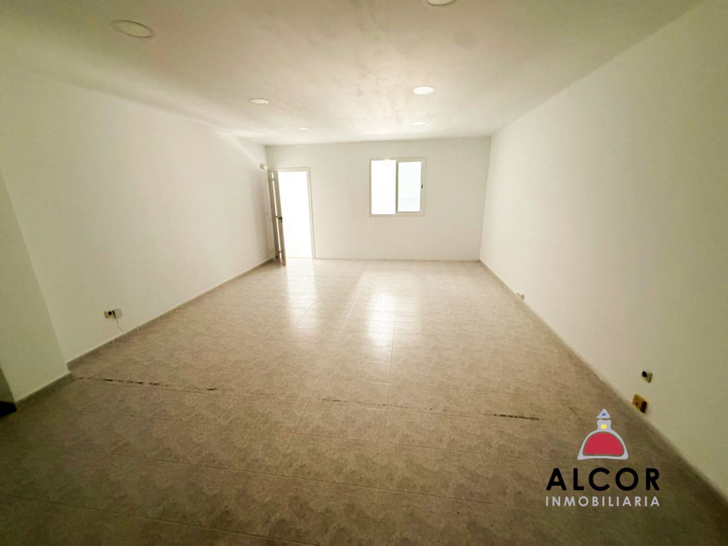2 slaapkamer Commercieel te koop in Sant Jordi - € 89.000 (Ref: 9868369)