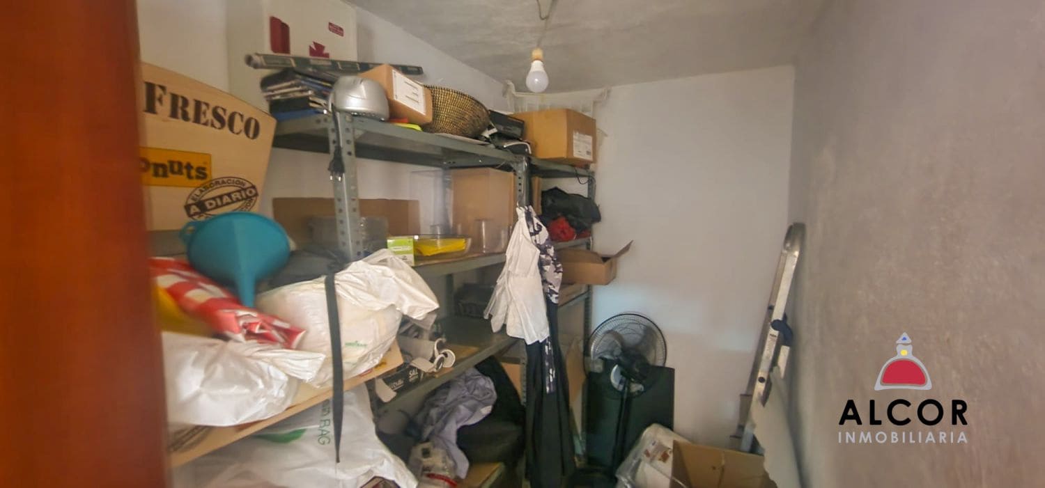Commercial for sale in Peniscola - € 450,000 (Ref: 9891840)