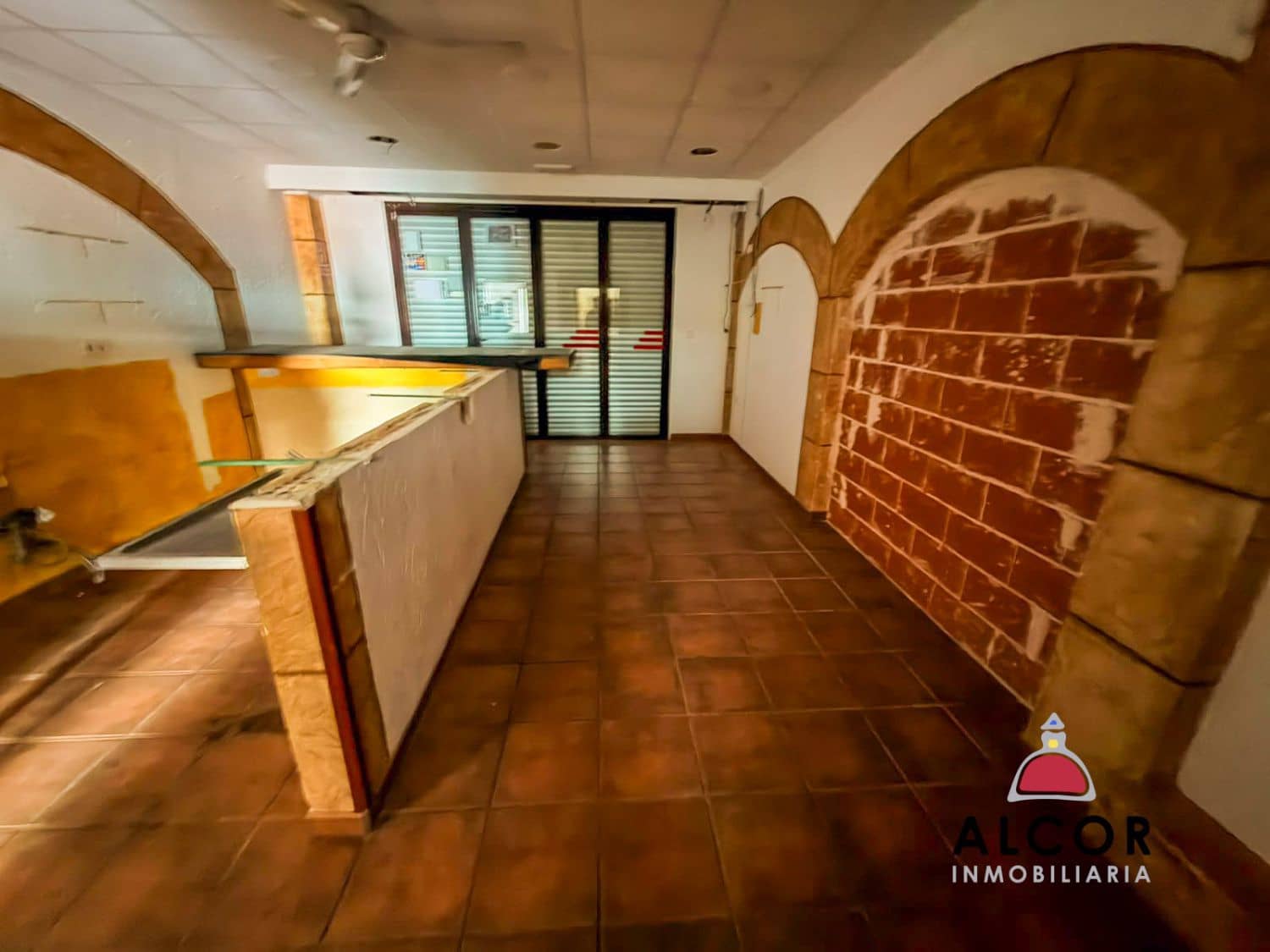 Kommersiell till salu i Peniscola - 48 000 € (Ref: 9899201)