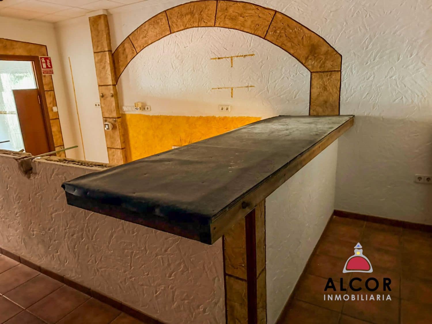 Kommersiell till salu i Peniscola - 48 000 € (Ref: 9899201)