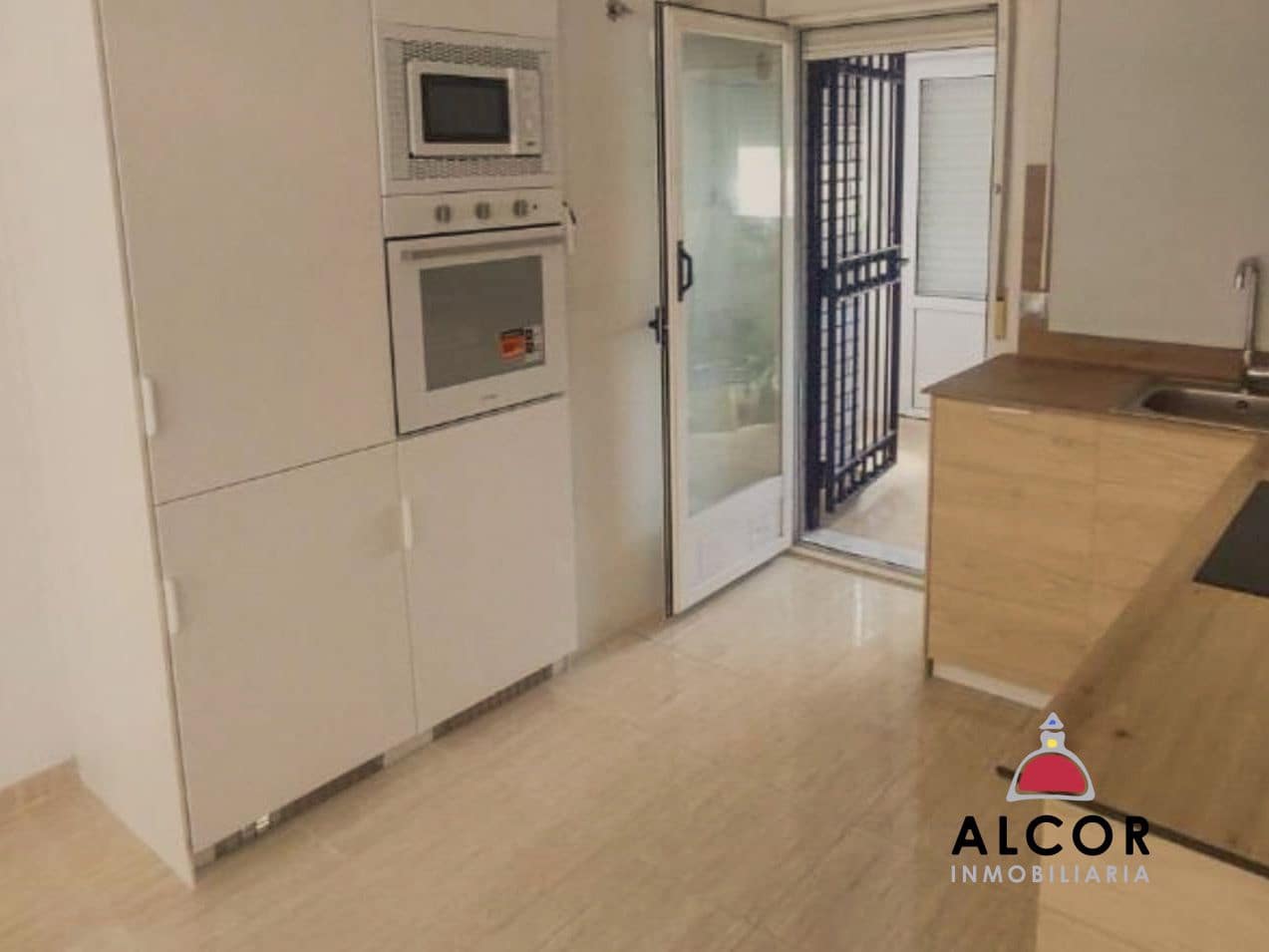 2 sovrum Lägenhet till salu i Oropesa  med garage - 155 000 € (Ref: 9915356)
