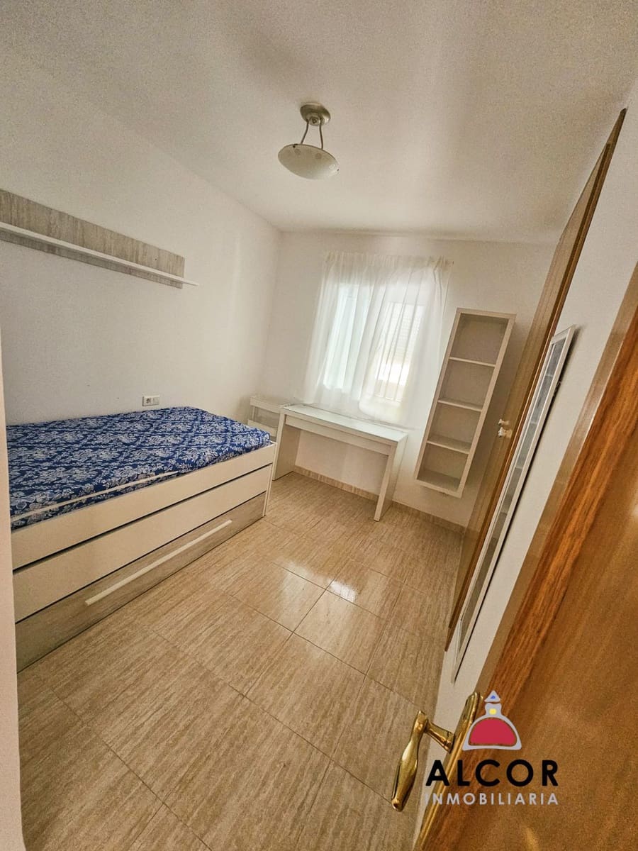 2 sovrum Lägenhet till salu i Oropesa  med garage - 155 000 € (Ref: 9915356)