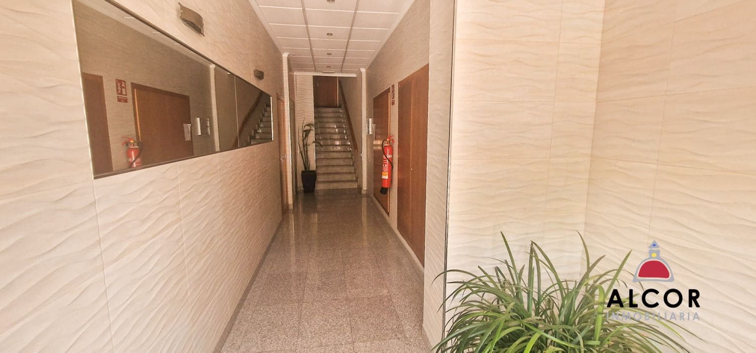 Flat for sale in Benicarlo - € 145,000 (Ref: 9920033)