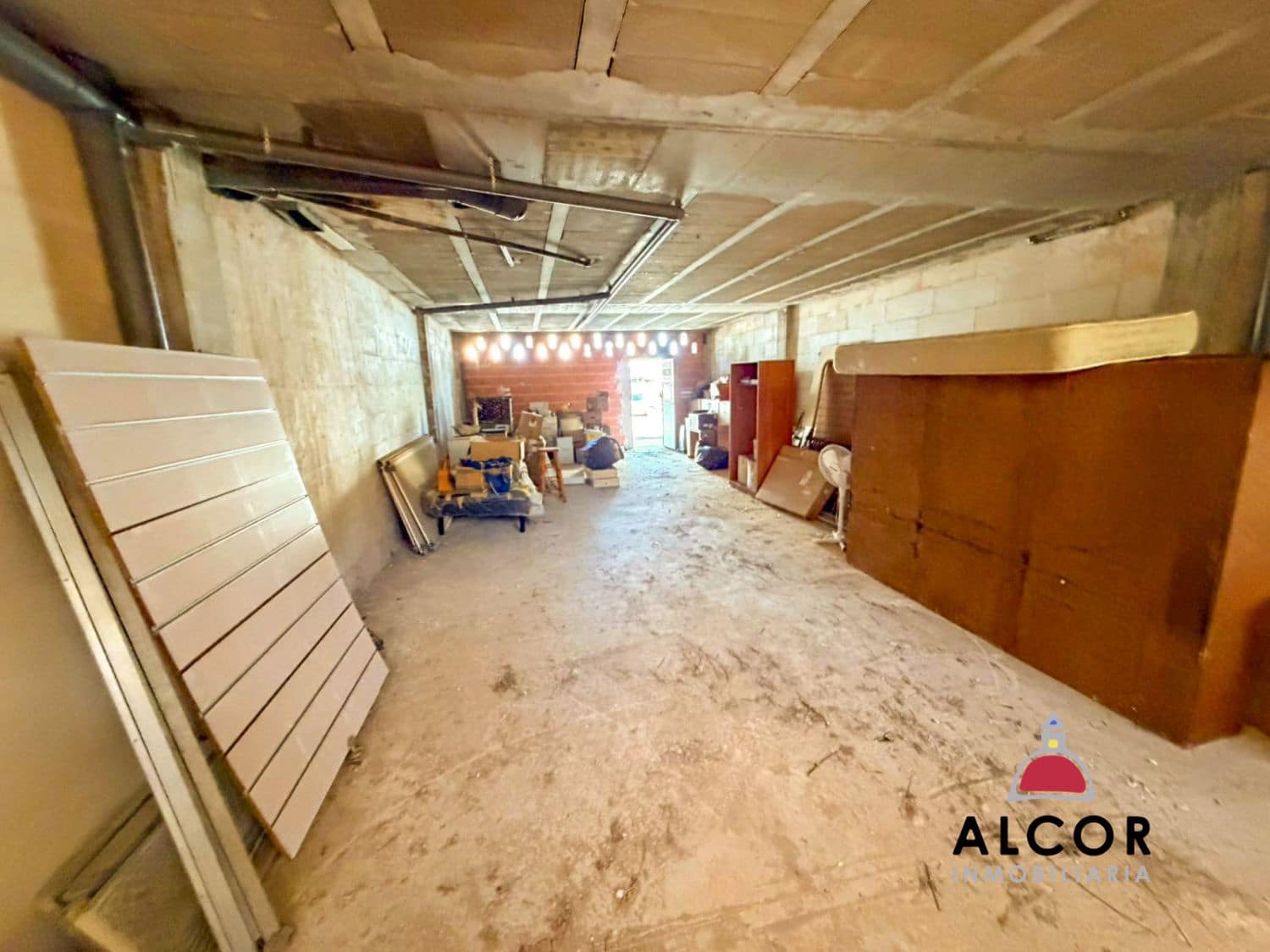 Commercial for sale in Benicarlo - € 125,000 (Ref: 9939513)