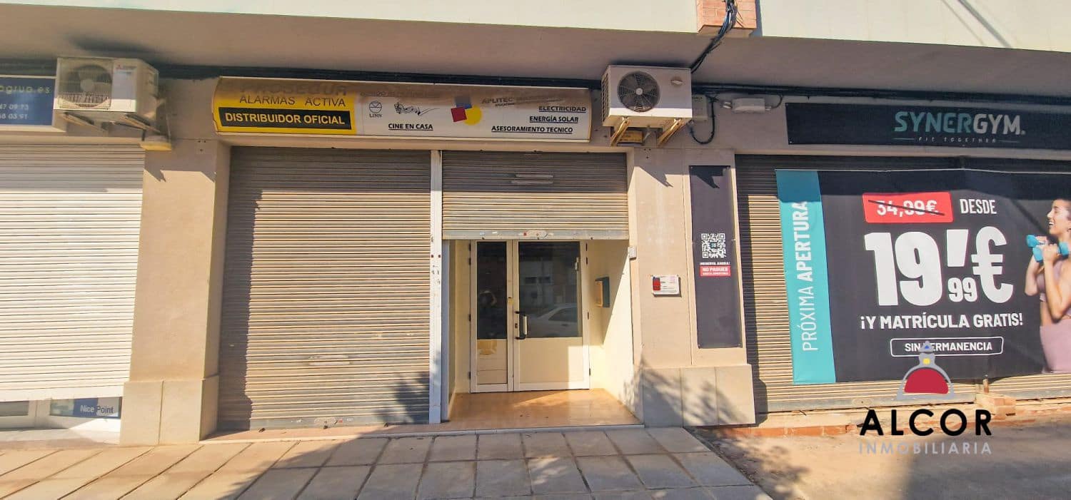 2 bedroom Commercial for sale in Benicarlo - € 45,800 (Ref: 9939514)