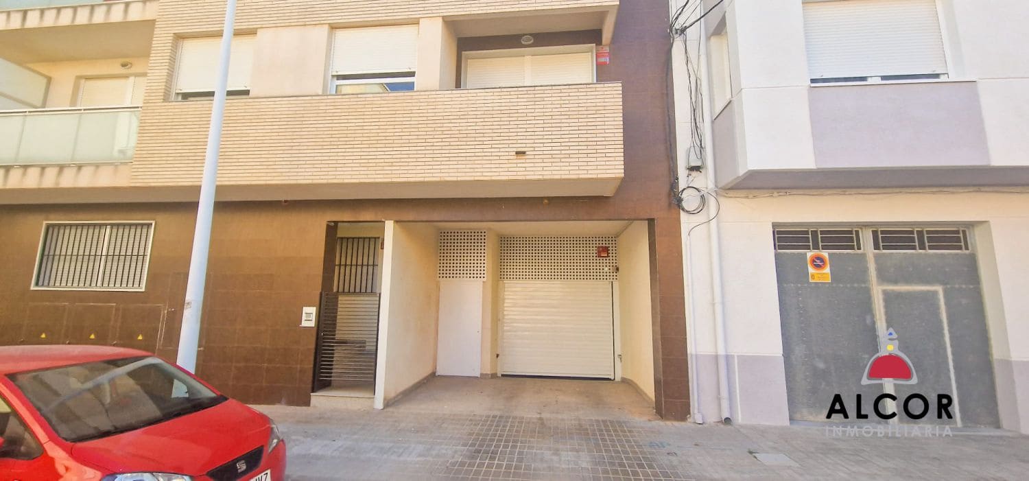 Garage for sale in Benicarlo - € 5,000 (Ref: 9941837)