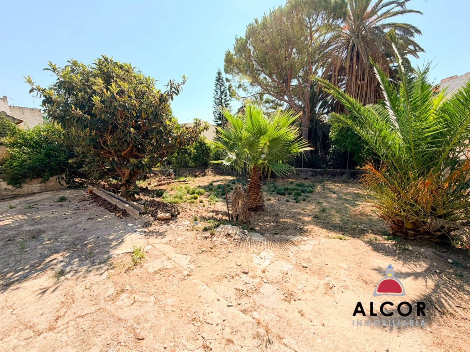 Grunde uden byggetilladelser til salg i Alcala de Xivert - € 55.000 (Ref: 9947390)