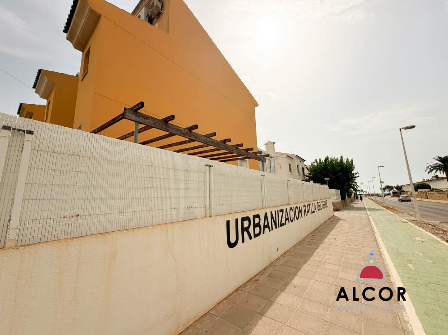 Adosado de 4 habitaciones en Benicarló en venta con garaje - 320.000 € (Ref: 9979543)
