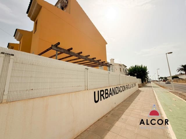 Adosado de 4 habitaciones en Benicarló en venta con garaje - 320.000 € (Ref: 9979543)