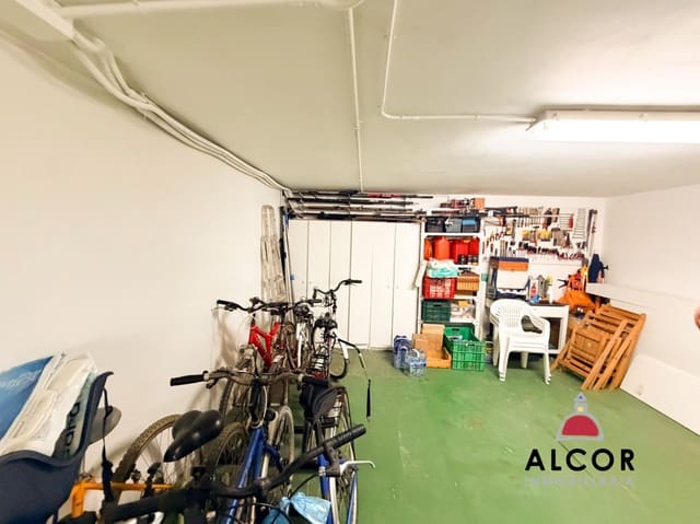 Adosado de 4 habitaciones en Benicarló en venta con garaje - 320.000 € (Ref: 9979543)
