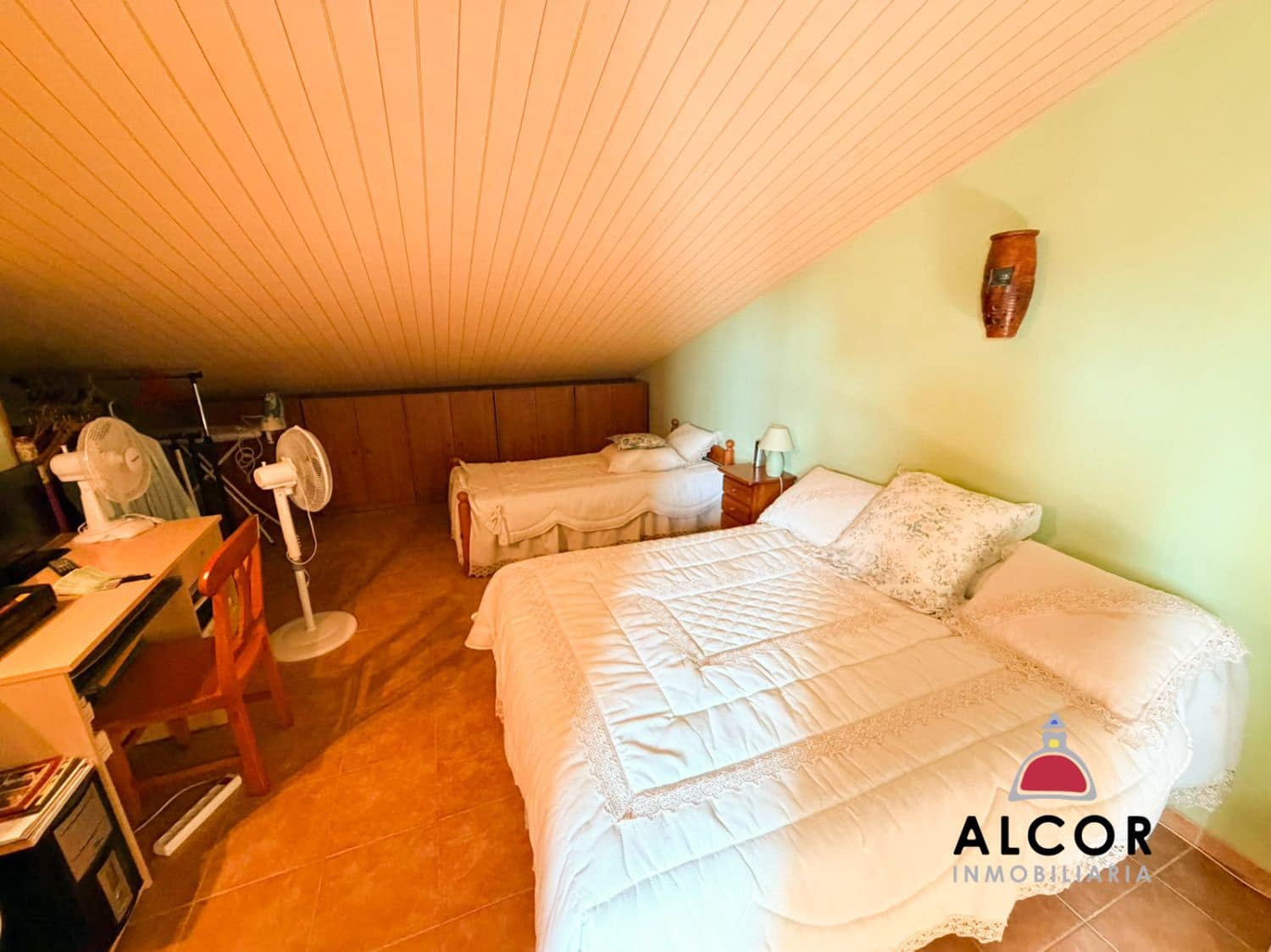 Adosado de 4 habitaciones en Benicarló en venta con garaje - 320.000 € (Ref: 9979543)