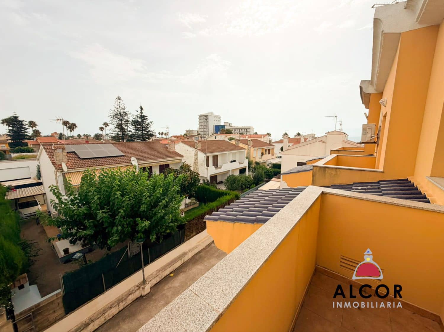 Adosado de 4 habitaciones en Benicarló en venta con garaje - 320.000 € (Ref: 9979543)