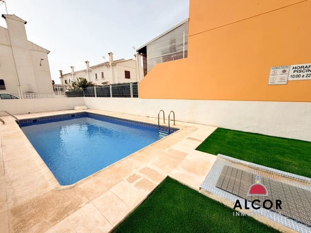 Adosado de 4 habitaciones en Benicarló en venta con garaje - 320.000 € (Ref: 9979543)