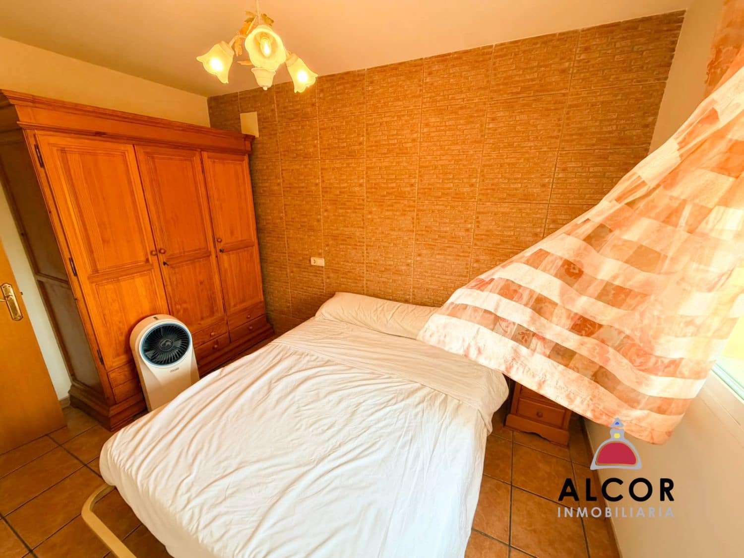 Adosado de 4 habitaciones en Benicarló en venta con garaje - 320.000 € (Ref: 9979543)