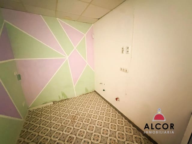 2 soveværelse Erhverv til salg i Vinaròs - € 55.000 (Ref: 9990330)