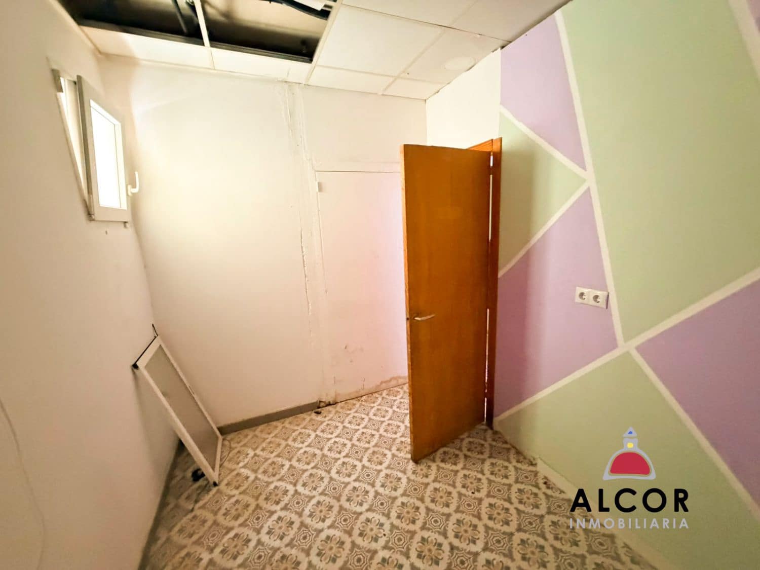 2 soveværelse Erhverv til salg i Vinaros - € 55.000 (Ref: 9990330)