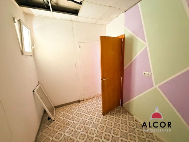 2 soveværelse Erhverv til salg i Vinaròs - € 55.000 (Ref: 9990330)