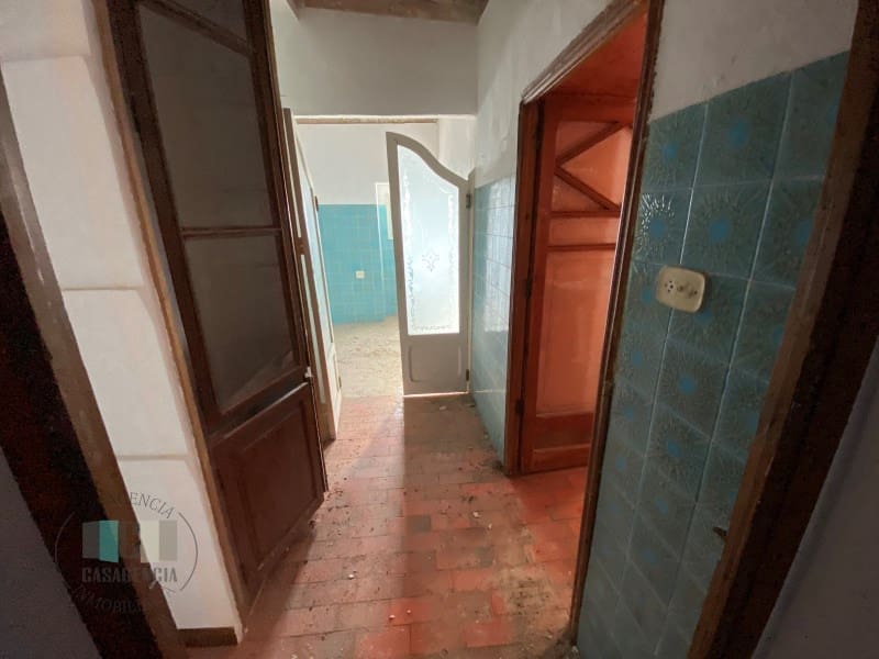 5 bedroom Finca/Country House for sale in Castello de la Plana with garage - € 350,000 (Ref: 8691770)