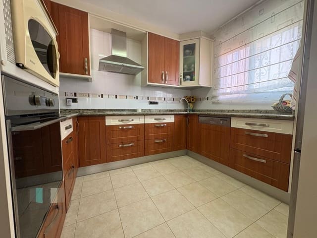 5 camera da letto Villa in vendita in Benicàssim con garage - 550.000 € (Rif: 8756486)