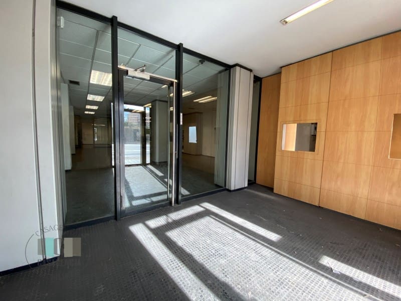 Comercial para venda em Castello de la Plana - 170 000 € (Ref: 8770640)