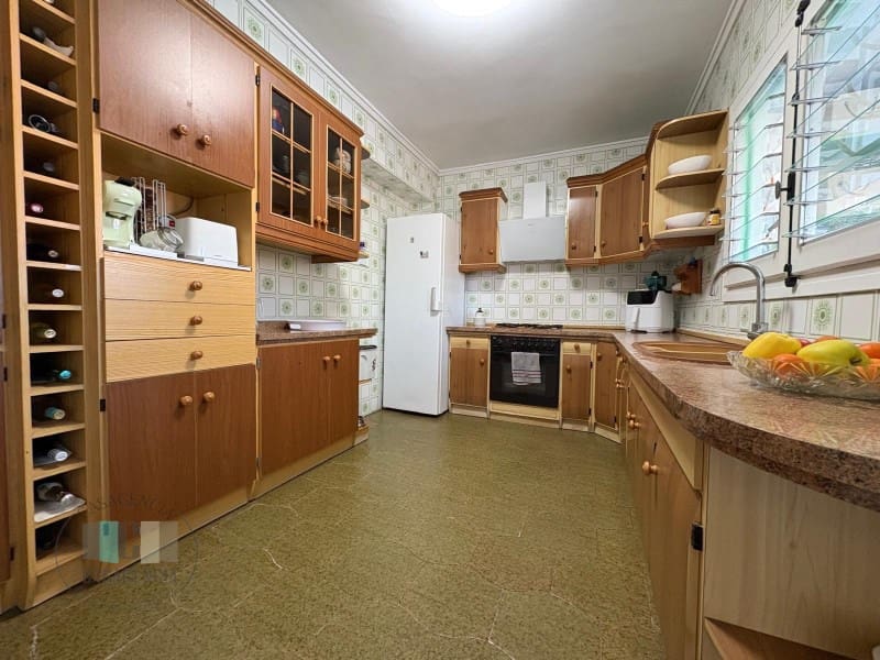 4 sovrum Lägenhet till salu i Benicassim med garage - 259 000 € (Ref: 8773500)