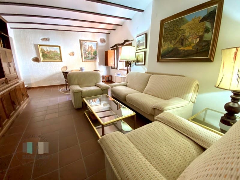 Casa de 5 habitaciones en Vilafamés en venta - 299.000 € (Ref: 8785401)