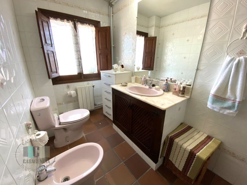 Casa de 5 habitaciones en Vilafamés en venta - 299.000 € (Ref: 8785401)